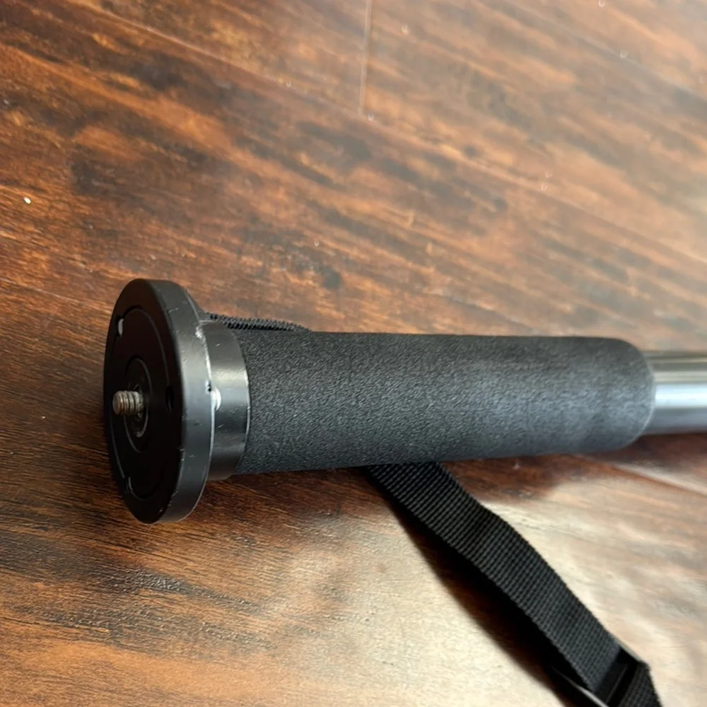 Dynex Camera Monopod ( DX-SW040)